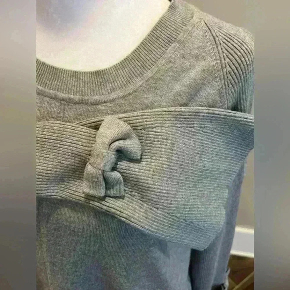 KARL LAGERFELD gray Ribbed long sleeve sweater bell sleeves bow medium - Picture 4 of 9